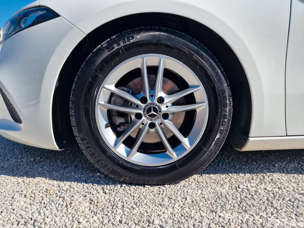 Mercedes-benz A 180 d Automatic Business
