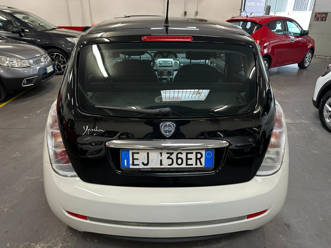 Lancia Ypsilon 1.2 69 CV Platinum