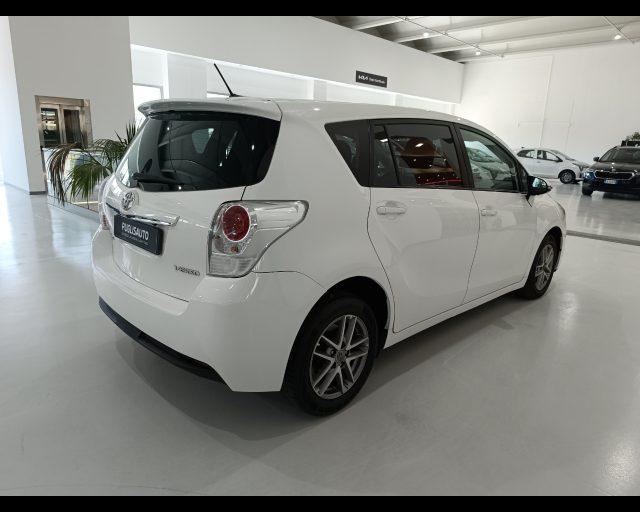 TOYOTA Verso 1.6 D-4D Style