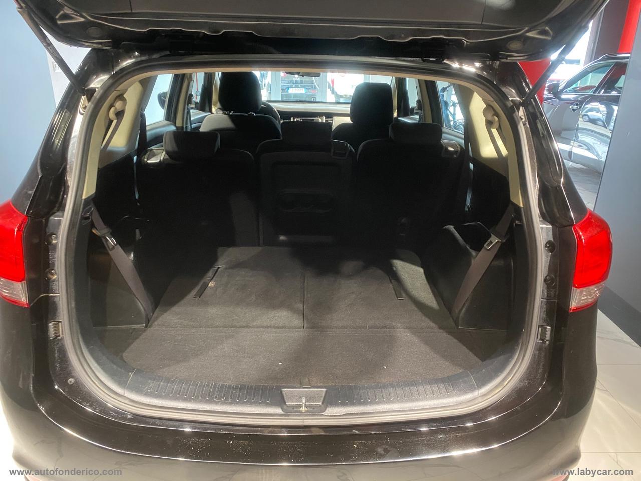 KIA Carens 1.7 DIESEL 7 POSTI