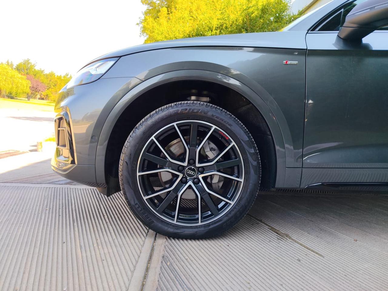 Audi Q5 SPB 40 TDI quattro S tronic Identity Black