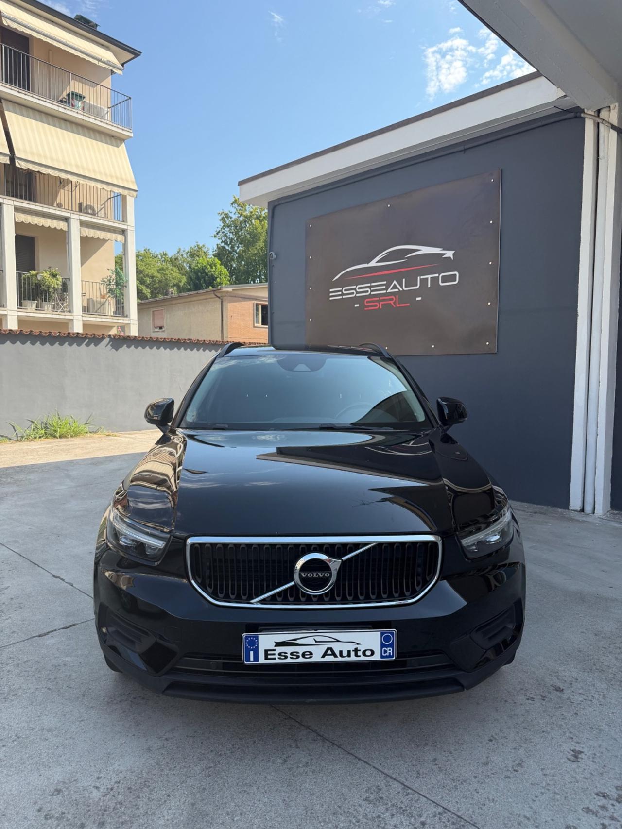 Volvo XC40 D4 AWD Geartronic Momentum