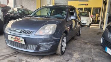 Ford Fiesta 1.2 BENZINA