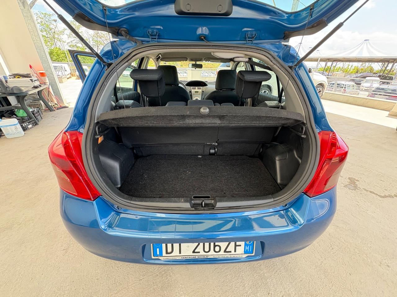 Toyota Yaris 1.4 D-4D DPF 5 porte Sol