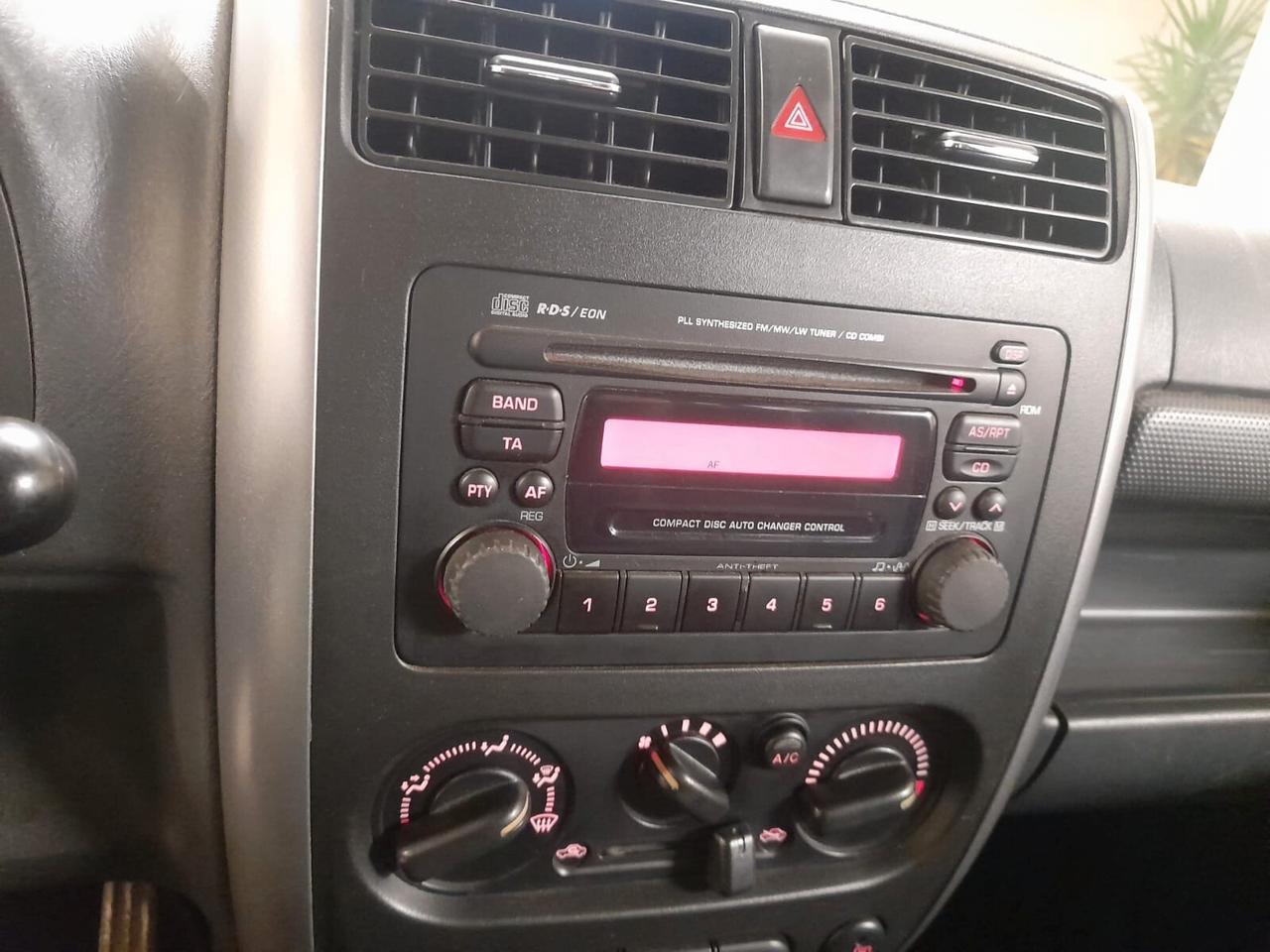 Suzuki Jimny 1.3i 16V cat 4WD