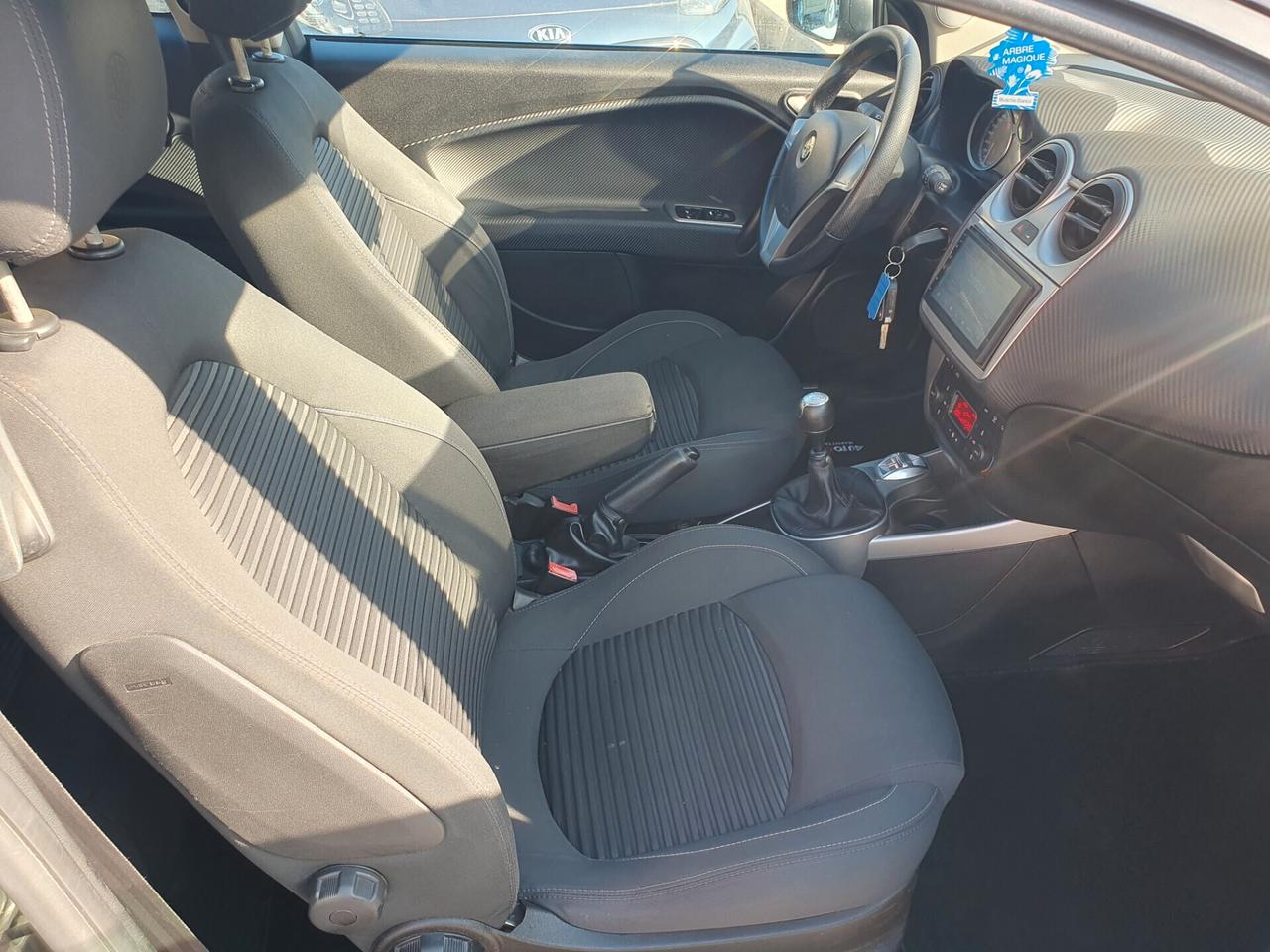 Alfa Romeo MiTo 1.3 JTDm-2 95 CV neopatentati 2012