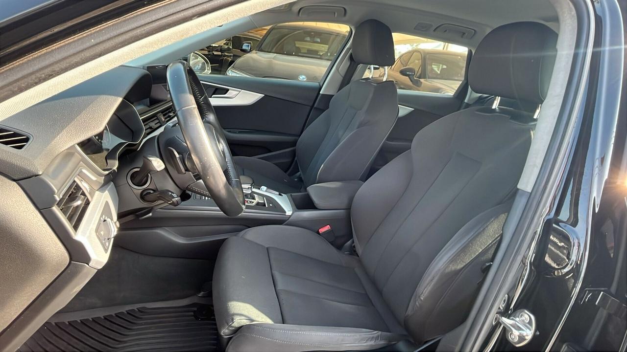 Audi A4 2.0 TDI 150 CV S tronic Business Sport