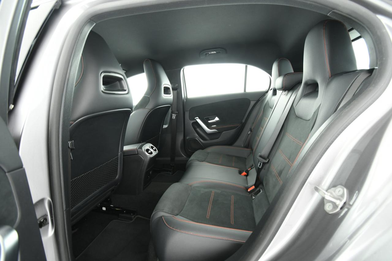 Mercedes-Benz A 250 e phev (eq-power) Premium auto CAMERA+APP CONNECT+C18"