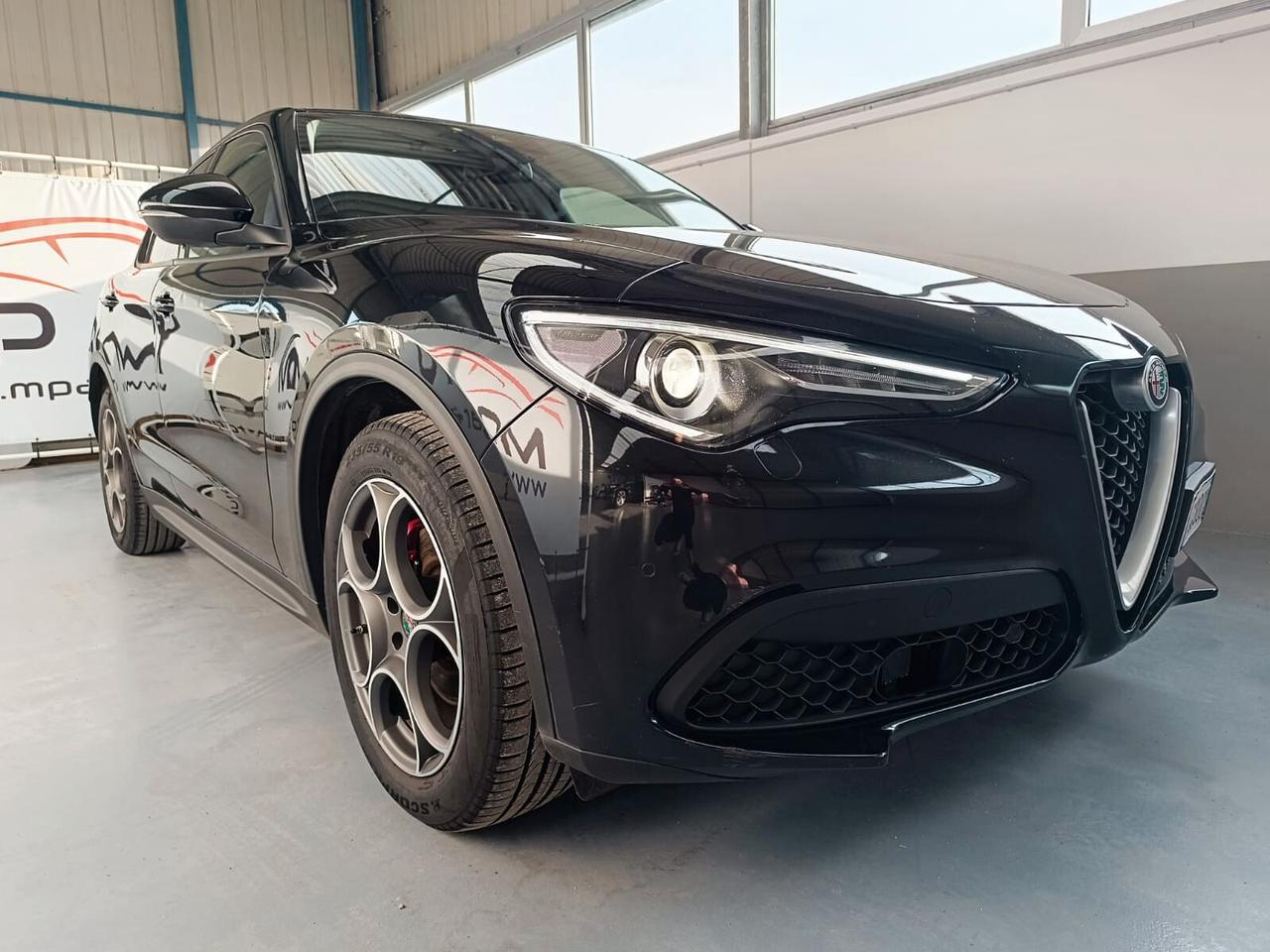 Alfa Romeo Stelvio 2.2 Turbodiesel 160 CV AT8 RWD Business Sport