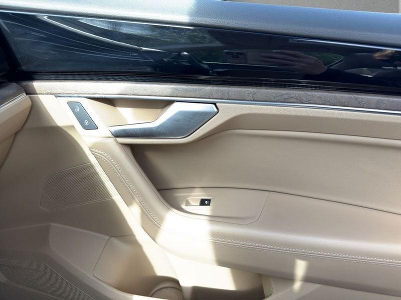 Volkswagen Touareg 3.0 V6 TDI SCR 210kW Advanced