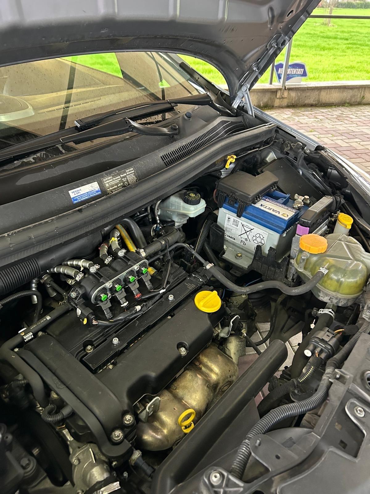 Opel Corsa 1.2 5 porte Enjoy GPL