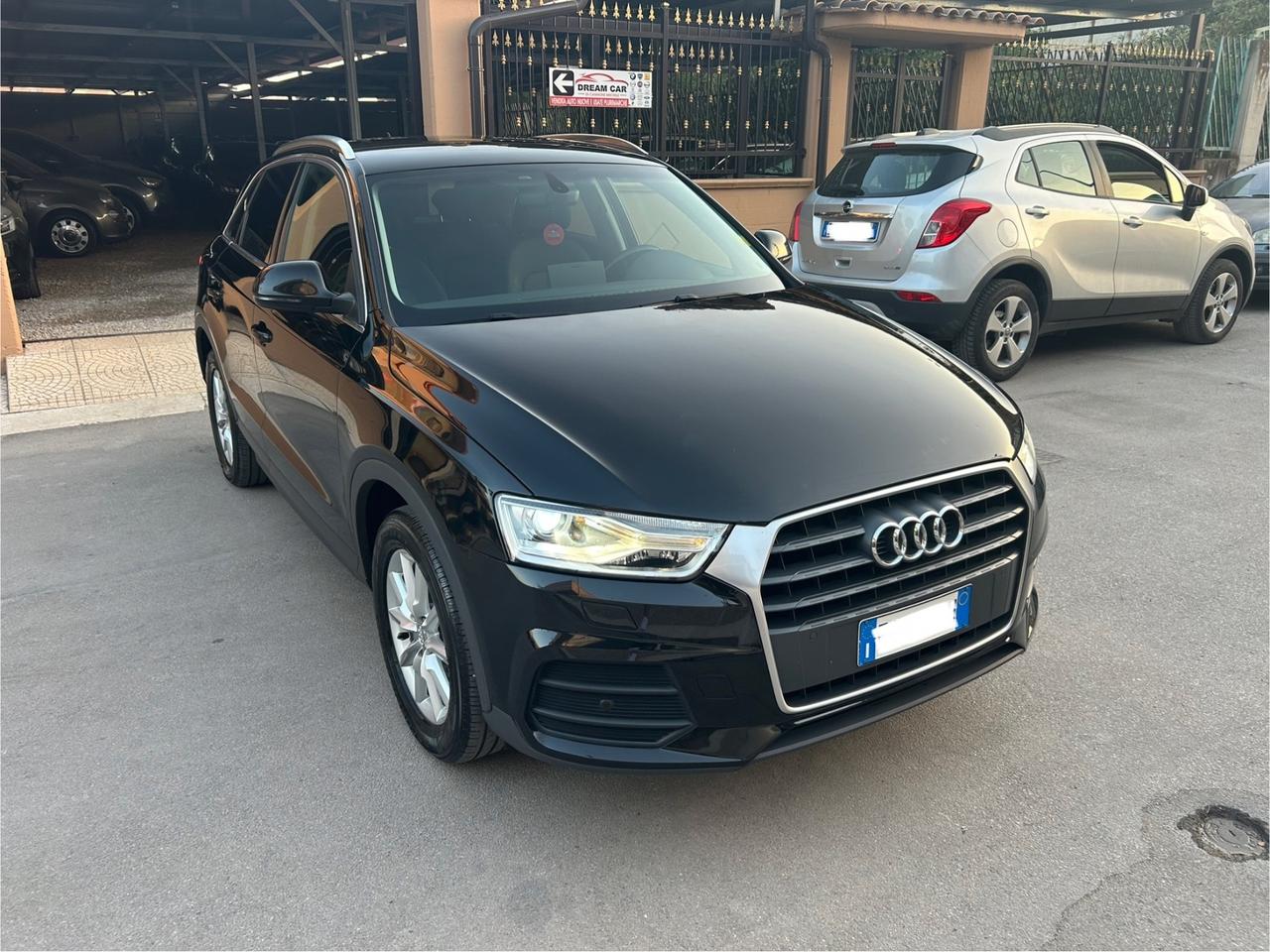 Audi Q3 2.0 TDI 120 CV Sport