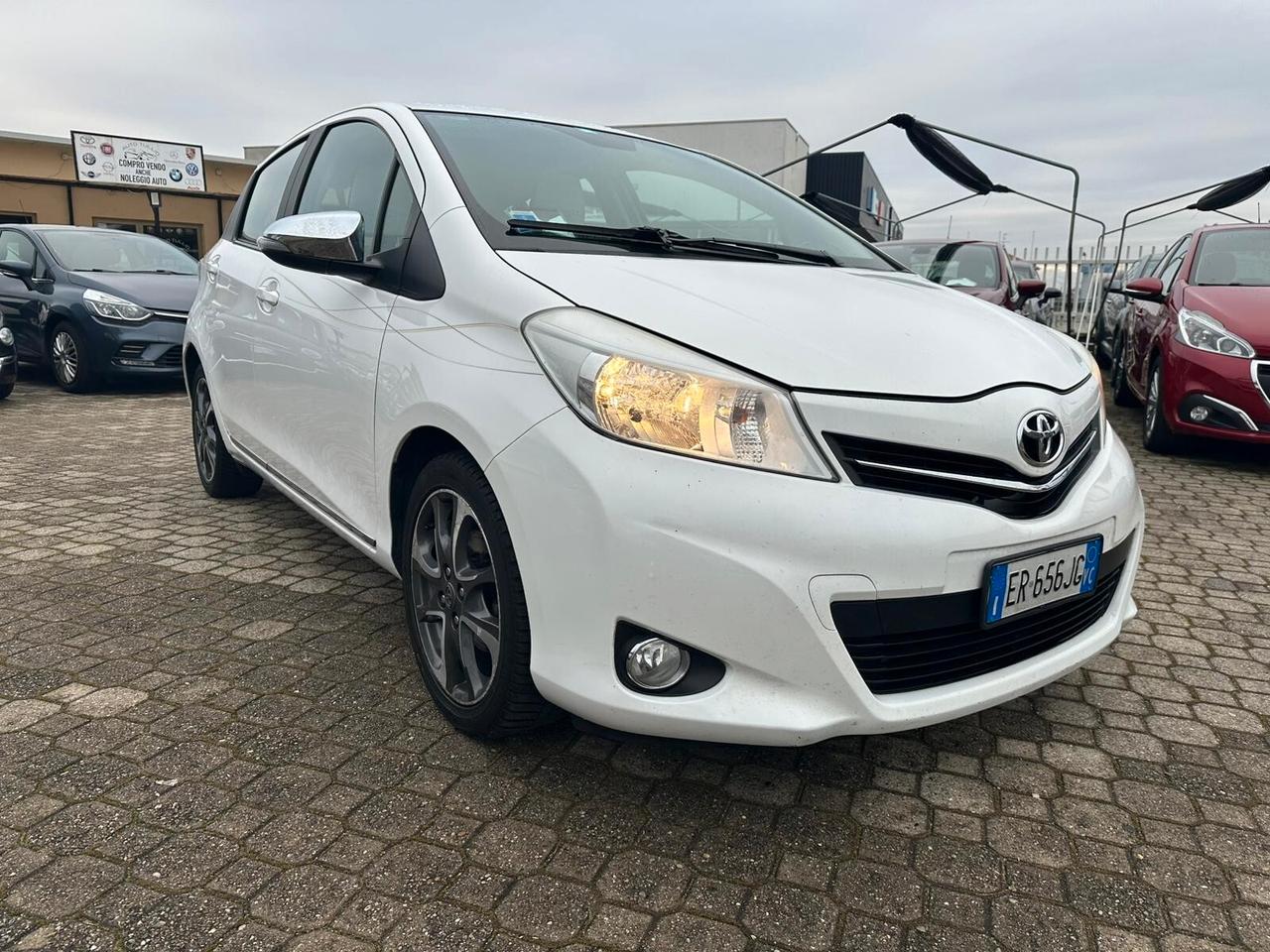 Toyota Yaris 1.4 D-4D 5 porte Lounge