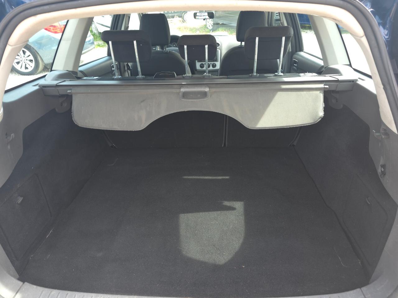 Ford Focus C-Max 1.6 TDCi (90CV)