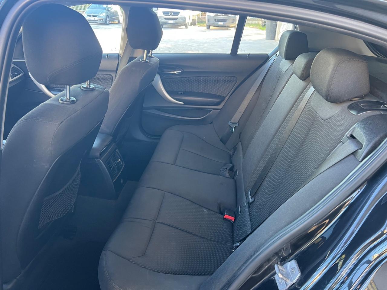 Bmw 118 118d 5p. Advantage