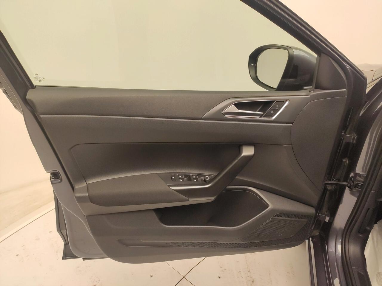 Volkswagen Taigo 1.0 TSI 110 CV DSG R-Line