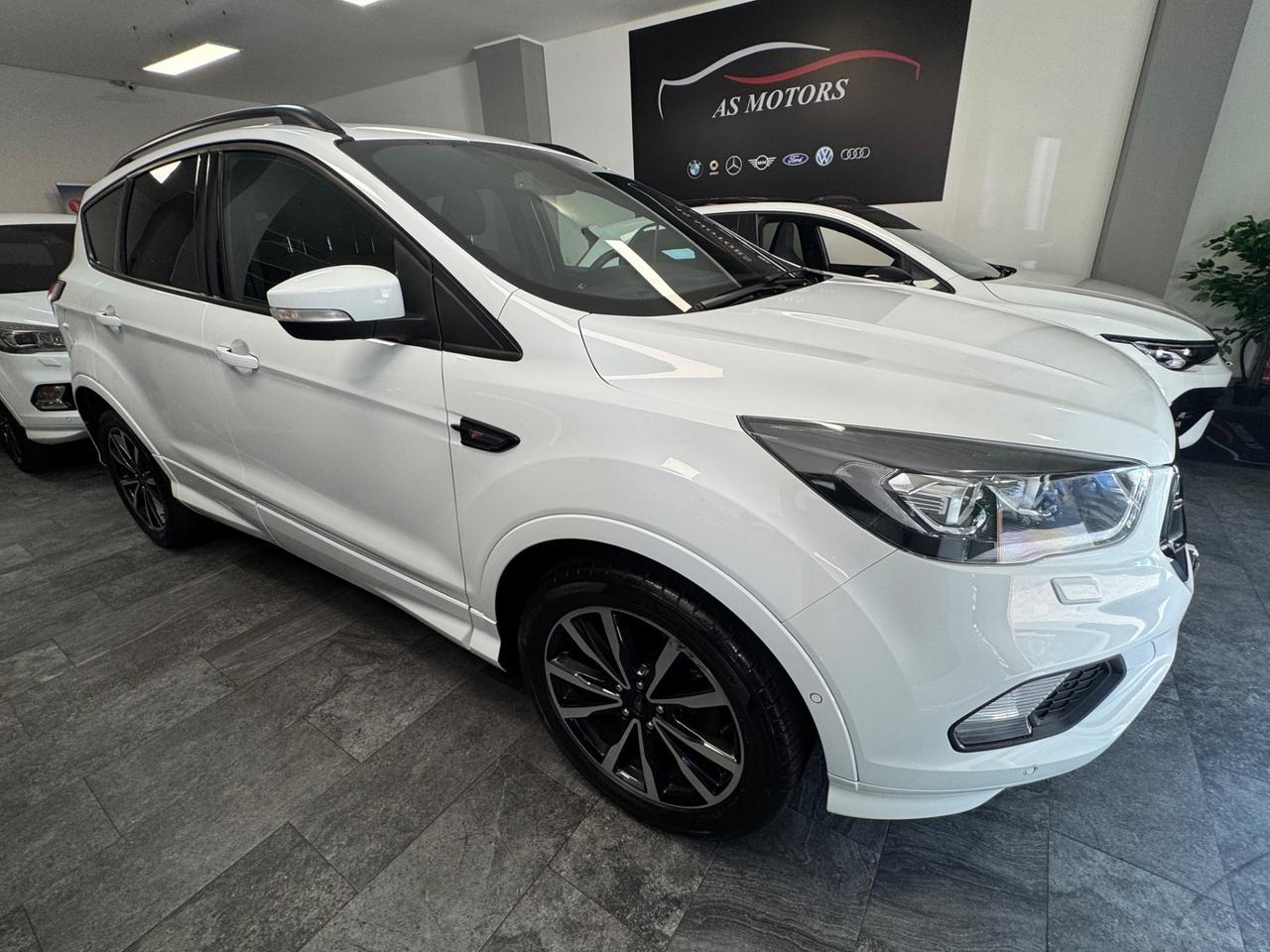 Ford Kuga 1.5 TDCI 120 CV ST-Line