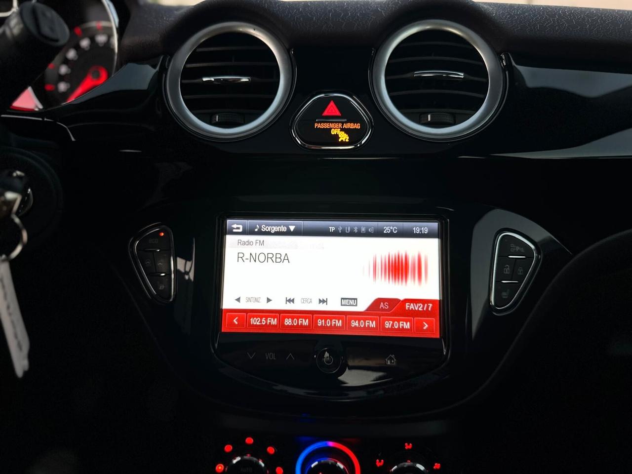 Opel Adam 1.2 70 CV Start&Stop Jam