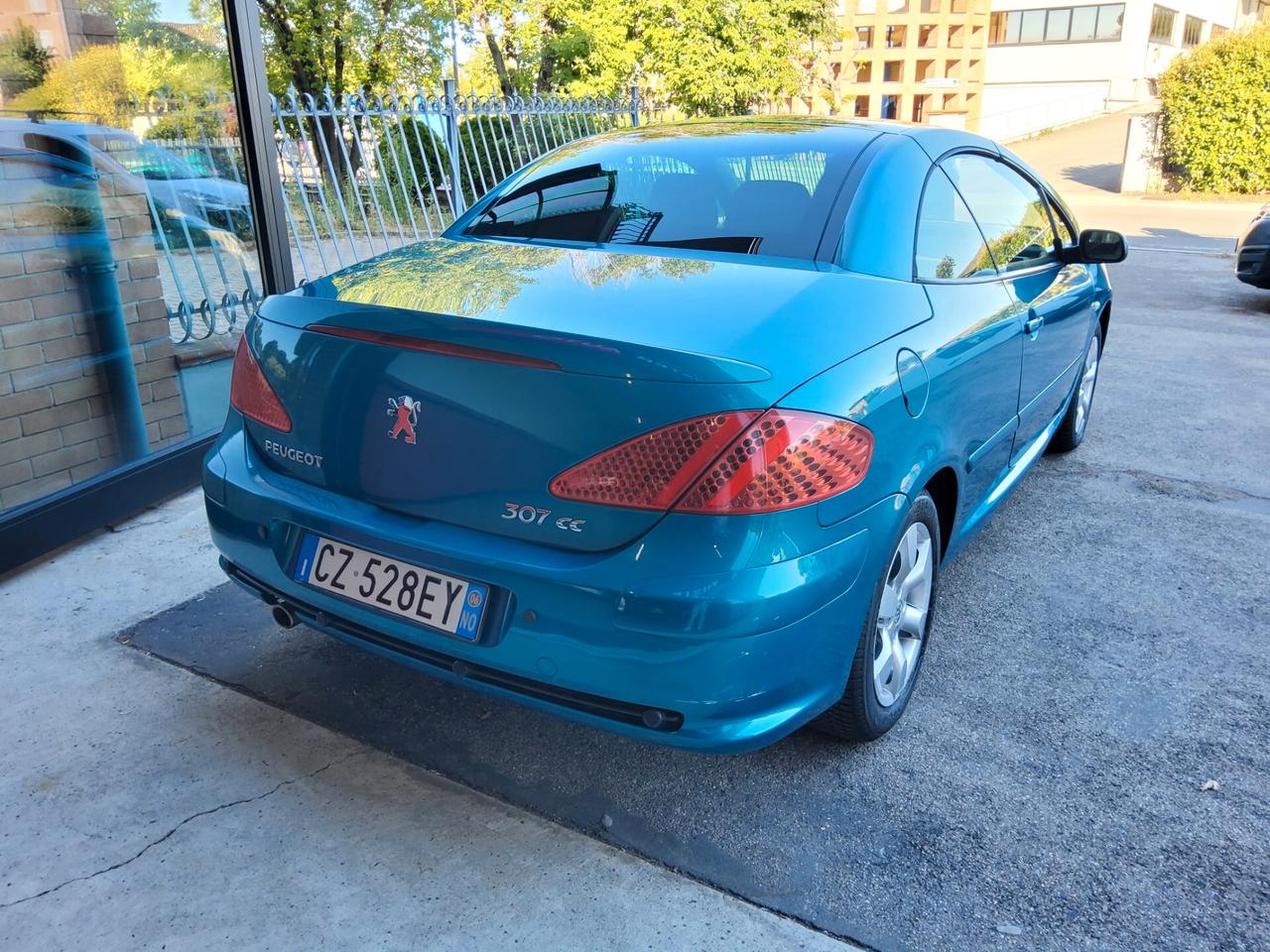 Peugeot 307 1.6 16V CC Tecno