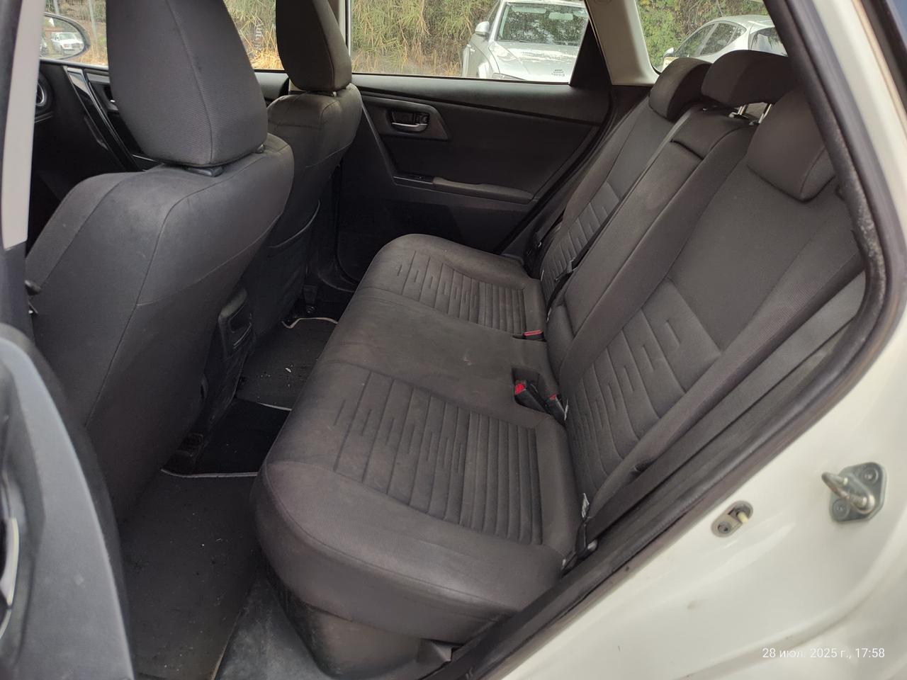 Toyota Auris Touring Sports 1.8 Hybrid Active