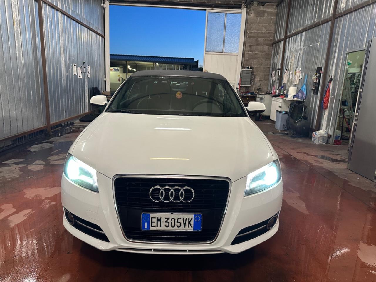 Audi A3 Cabrio 1.6 TDI 105 CV CR Ambition NEOPATENTATI