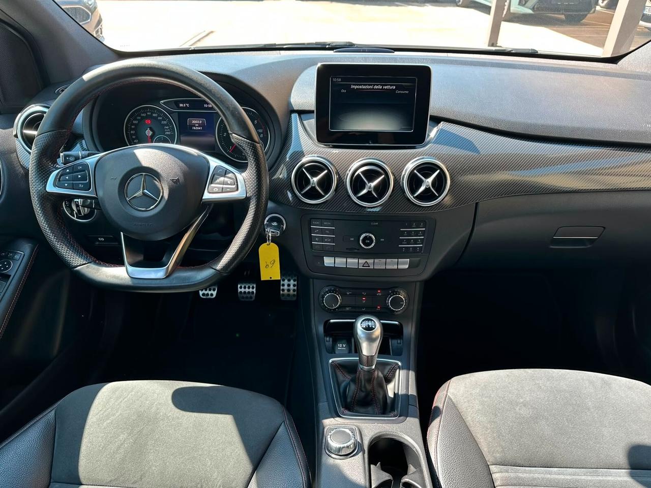 Mercedes-benz B 180 d Premium AMG