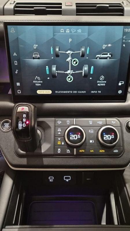 Land Rover Defender Defender 110 3.0D I6 250 CV AWD Auto HSE 7 POSTI