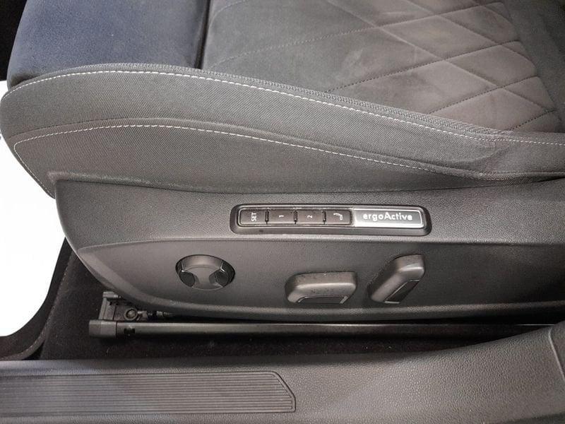 Volkswagen Golf 2.0 TDI SCR 85kW Style DSG