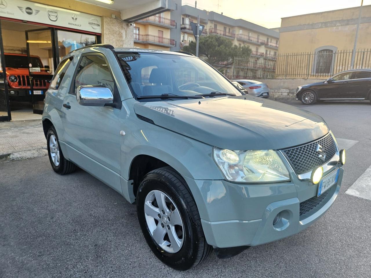 SUZUKI Grand Vitara 3porte 1.9TD 4x4 95kw 130cv
