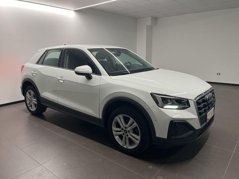 Audi Q2 Audi Business 30 TDI 85(116) kW(PS) S tronic