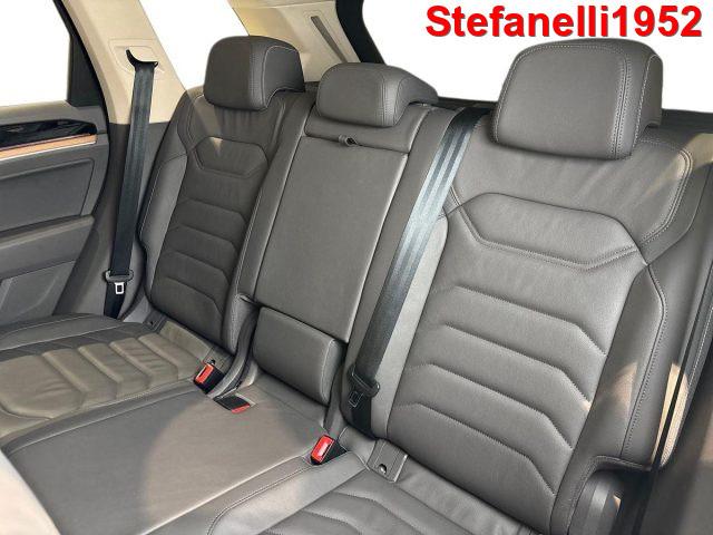 VOLKSWAGEN Touareg 3.0 V6 tdi Elegance R-Line Exterior Pack 231cv ti