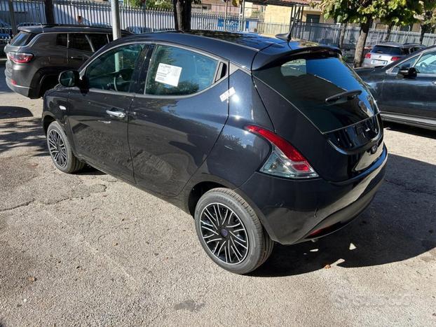 LANCIA Ypsilon 1.0 FireFly 5 porte S&S Hybrid Go