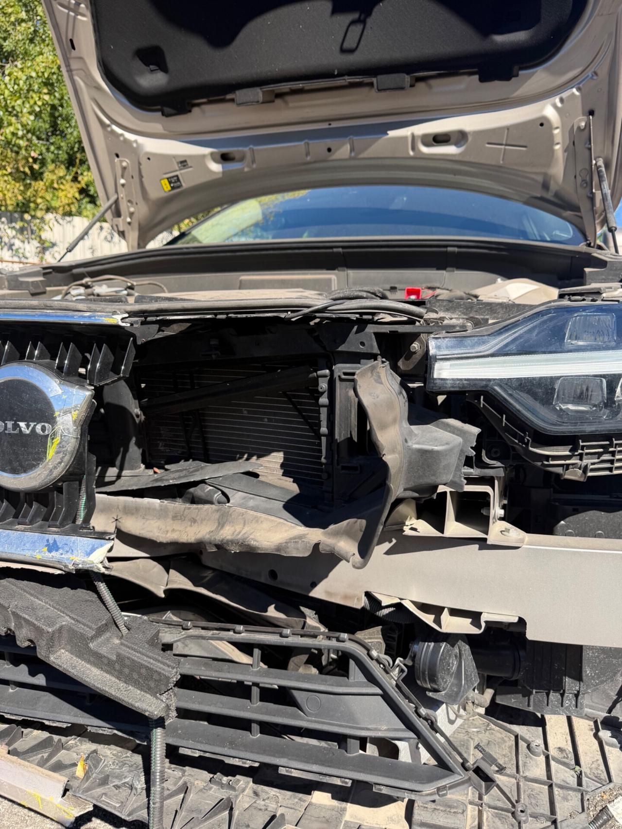 Volvo XC 60 XC60 B4 (d) SINISTRATA