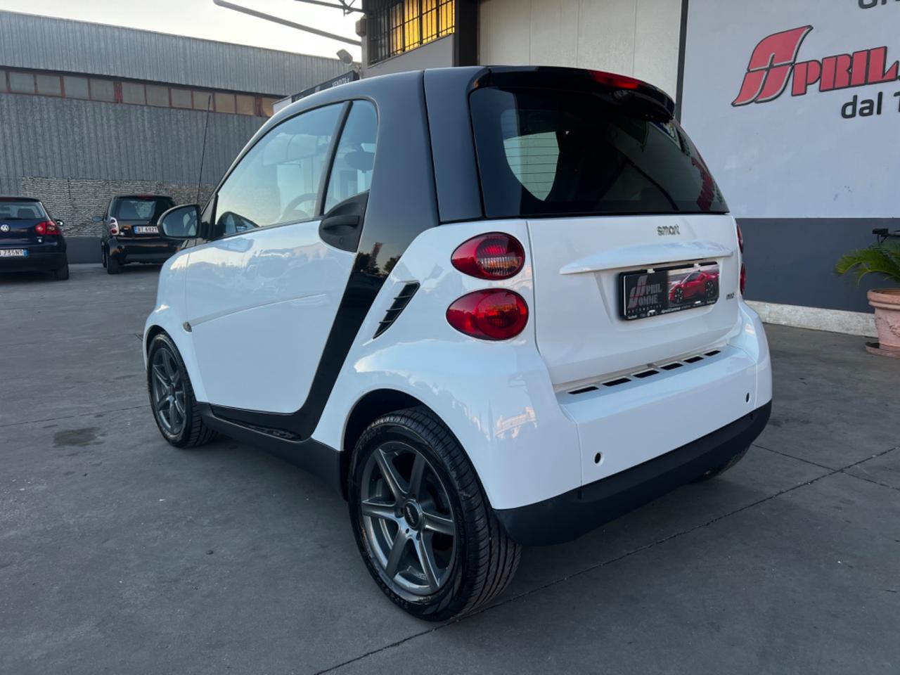 Smart ForTwo 1000 52 kW coupé passion