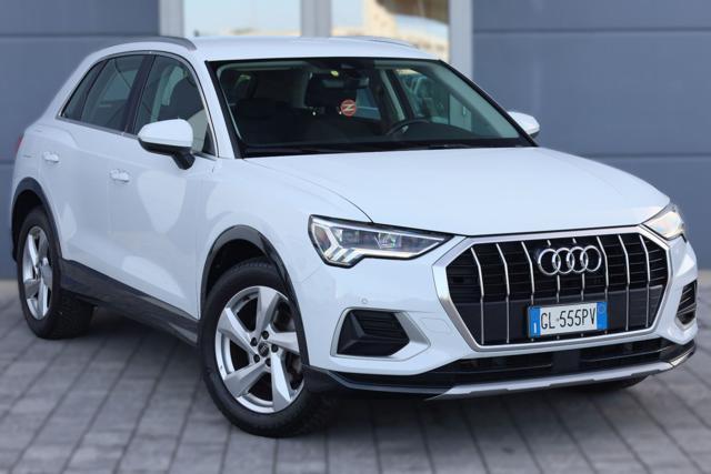 AUDI Q3 35 TDI S tronic Business Advanced