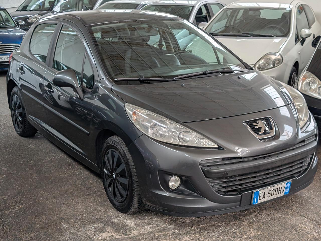 Peugeot 207 1.4 8V 75CV 5p. X Line ECO GPL
