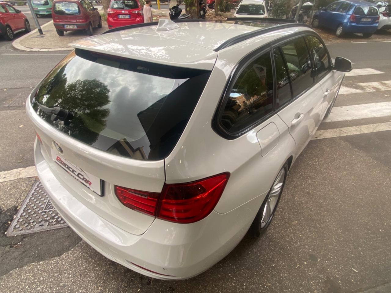 Bmw 320d xDrive Touring Sport AUT. TETTO H&K FULL