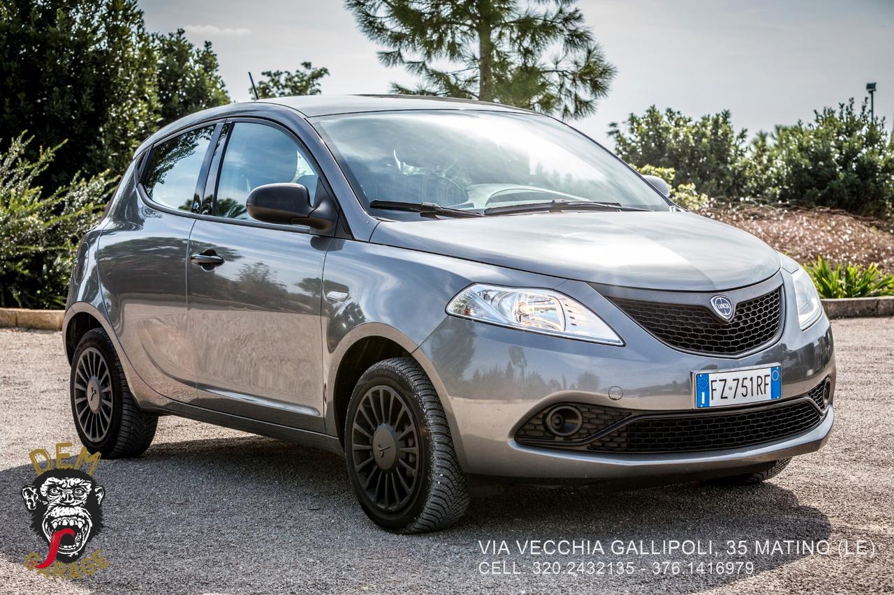 Lancia Ypsilon 1.2 69 CV 5 porte GPL Ecochic Elefantino Blu