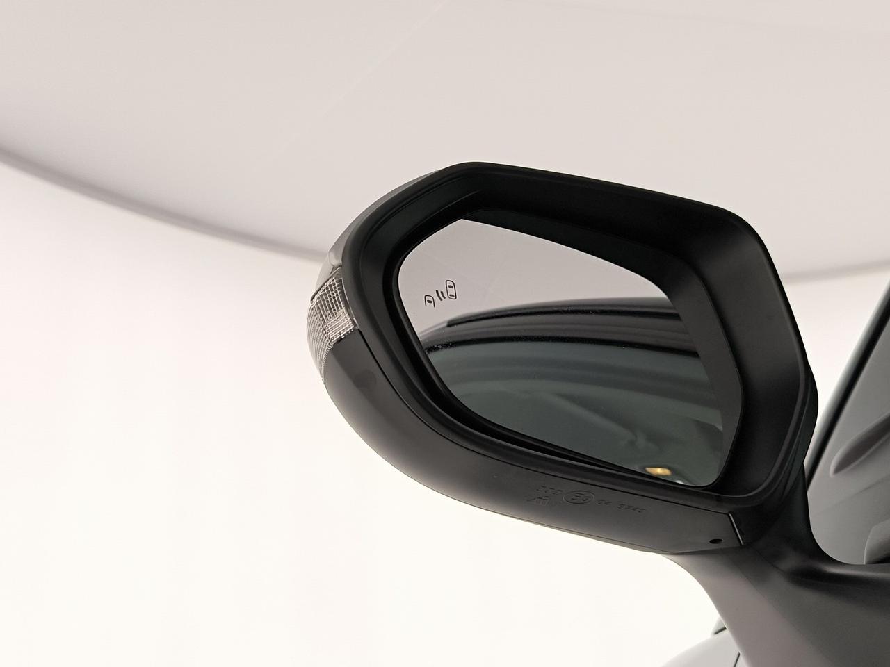 Toyota yaris cross 1.5h lounge fwd 116cv e-cvt