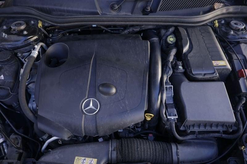 Mercedes-Benz CLA Mercedes-Benz CLA 220 d Automatic Premium CDI 130KW ANNO 2015