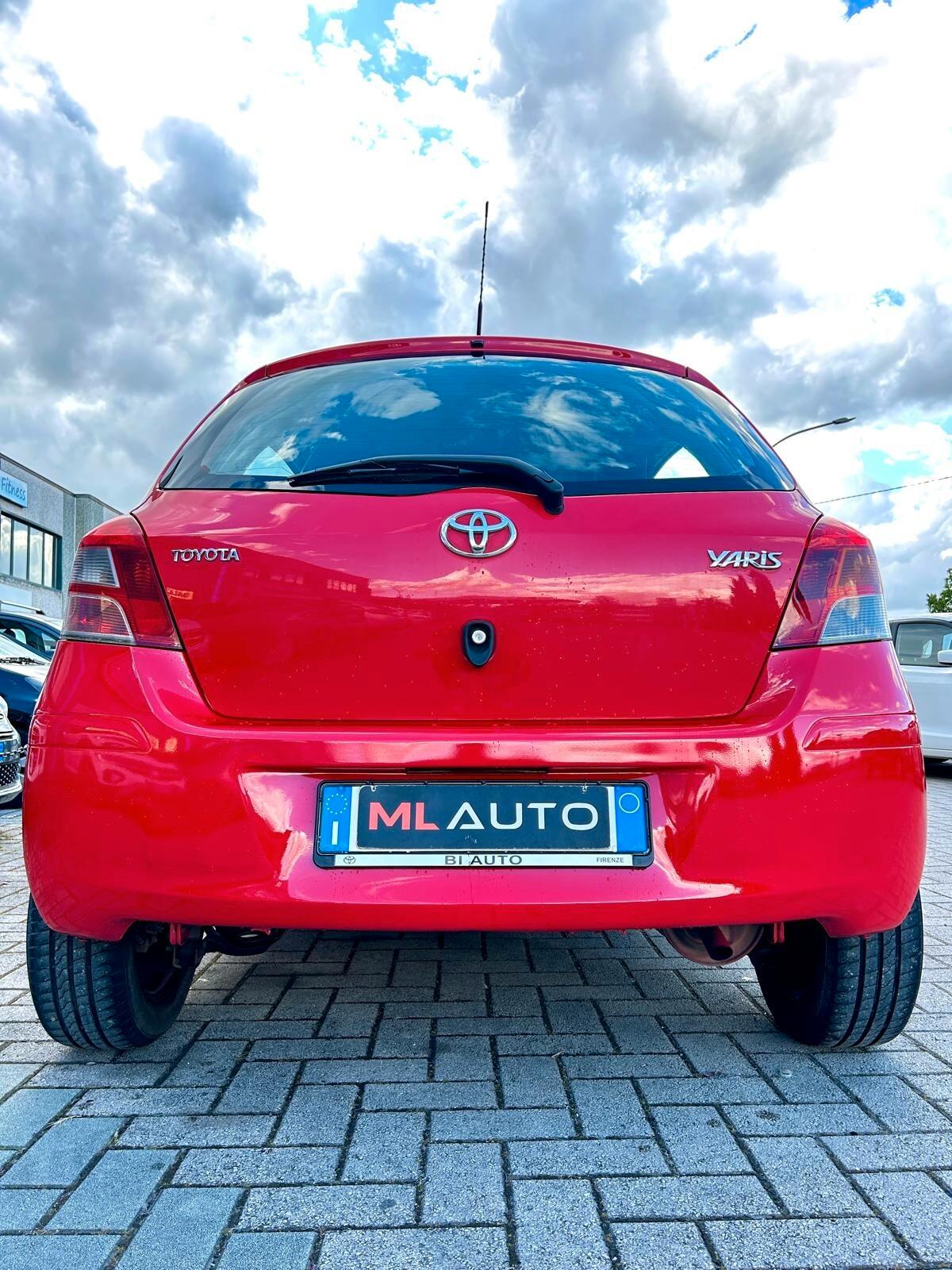 Toyota Yaris 1.0 5 porte Sol - ok neopatentato