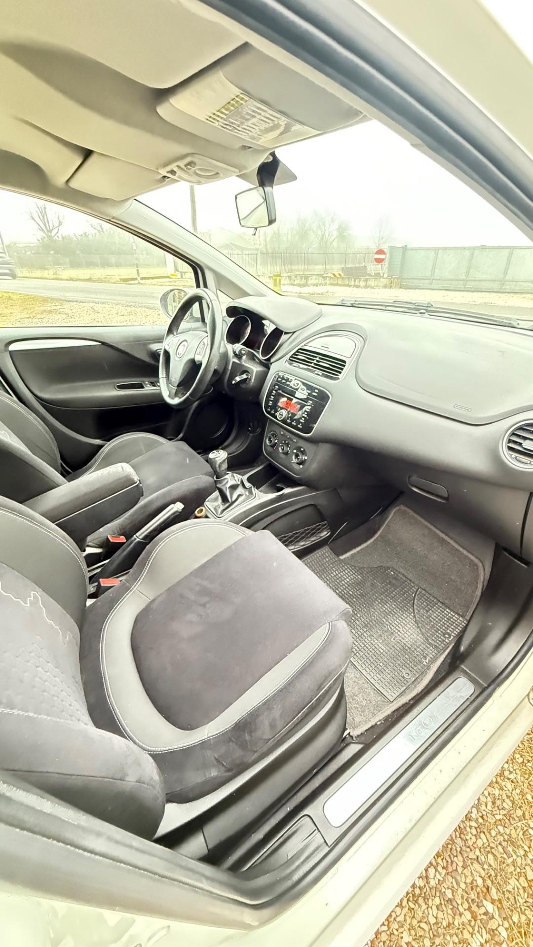 Fiat Punto 1.4 S&S 8V 5 porte Easy