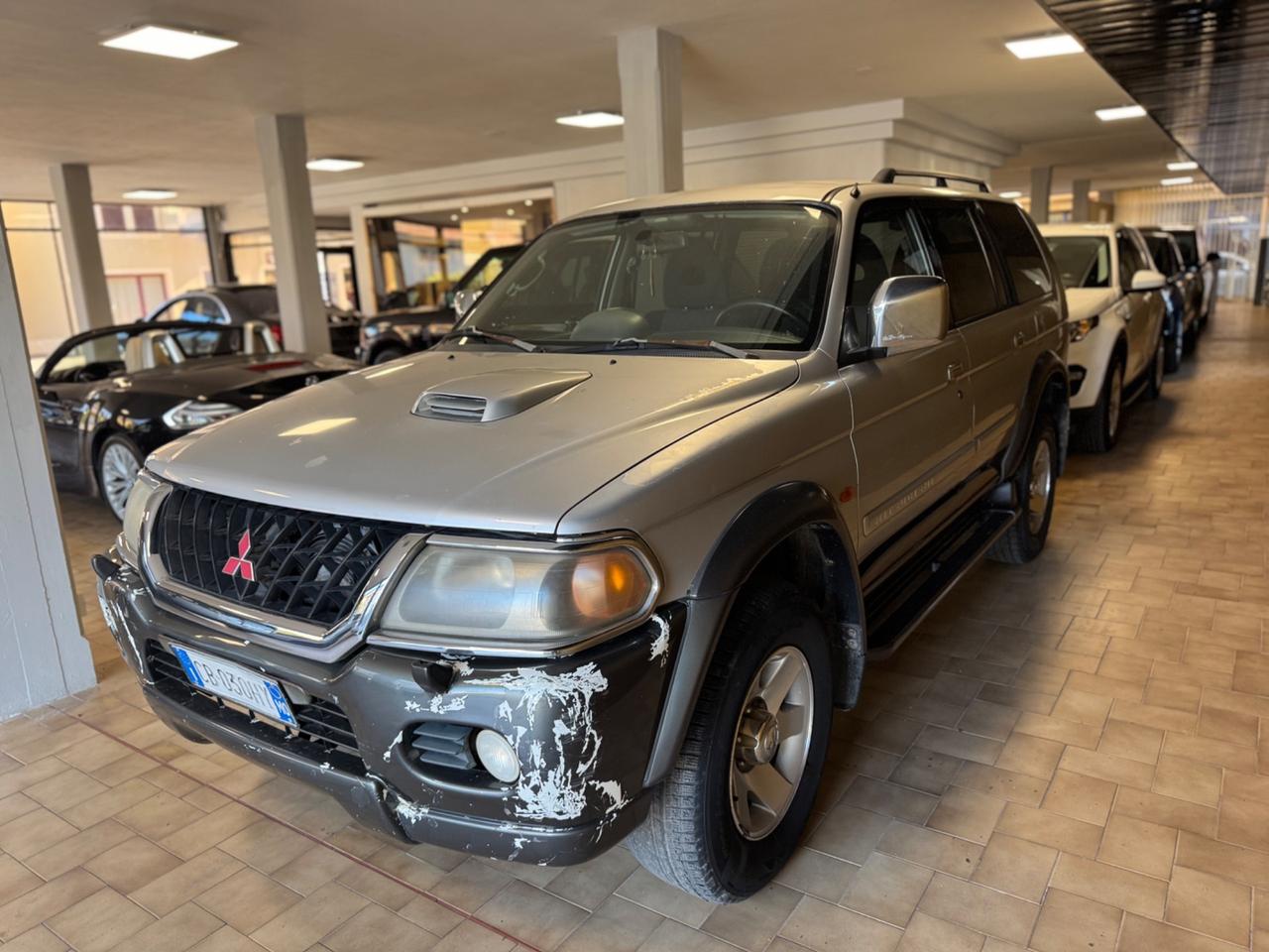 Mitsubishi Pajero Sport 2.5 TDI GLX
