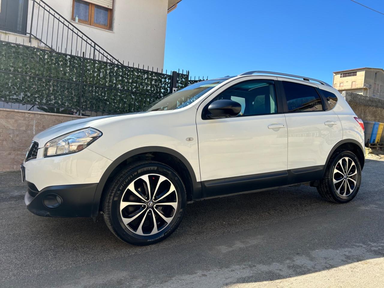 Nissan Qashqai 1.6 dCi DPF 360