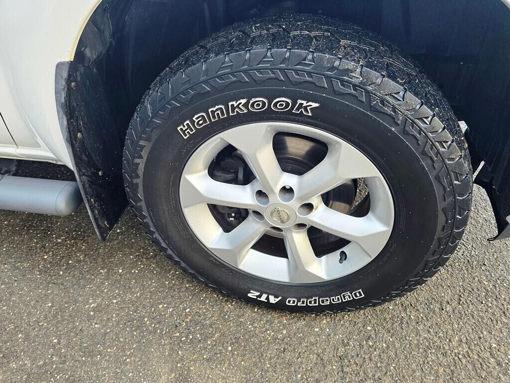 Nissan Navara 2.5 dCi 190CV "LE"