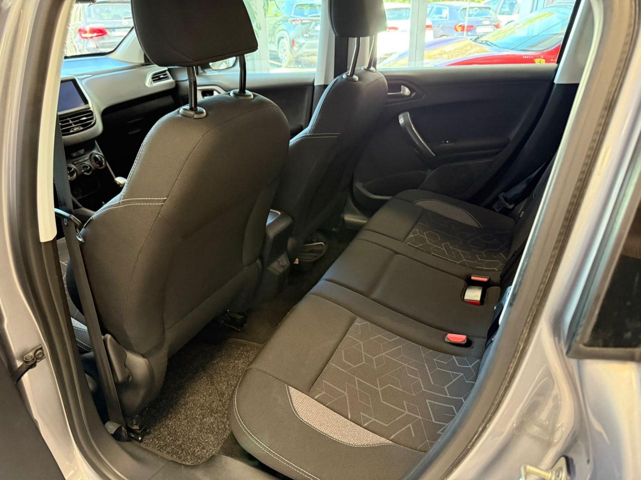 Peugeot 2008 PureTech 82 S&S Allure GPL