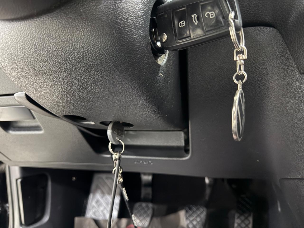 Volkswagen Golf 7 1.6 TDI 2016 full optional