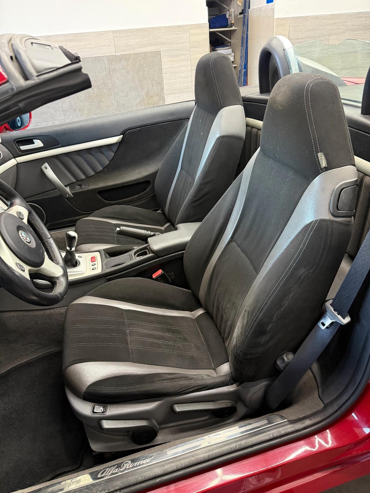 Alfa Romeo Spider 2.2 JTS Selespeed Exclusive