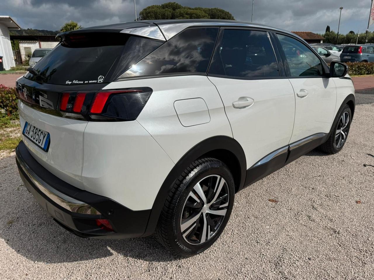 Peugeot 3008HDi 130CV EAT8 Allure UNIPRO - NO VINCOLI FINANZIARI