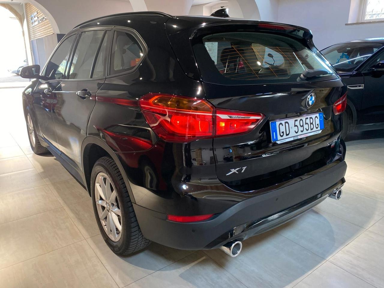 Bmw X1 sDrive18d Advantage AUTO